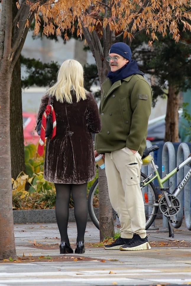 BGUK_3424761 - *PREMIUM-EXCLUSIVE* New York, NY *MUST CALL FOR PRICING BEFORE USAGE* **WEB EMBARGO STRICTLY NO ONLINE USE BEFORE 23:15PM UK TIME ON 22/11/2025** 'Stranger Things' star David Harbour seen in New York City enjoying a walk and coffee with model Morgan Cozzi. The outing came amid speculation surrounding his relationship with Lily Allen, whose new album "West End Girl" includes lyrics that hint at infidelity and betrayal during their marriage. Pictured: David Harbour - Morgan Cozzi BACKGRID UK 21 NOVEMBER 2025 BYLINE MUST READ: Ulices Ramales / BACKGRID UK: +44 208 344 2007 / uksales@backgrid.com USA: +1 310 798 9111 / usasales@backgrid.com *Pictures Containing Children Please Pixelate Face Prior To Publication*
